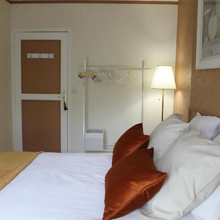 Chambres A La Maison Hermitage Aincourt 外观 照片