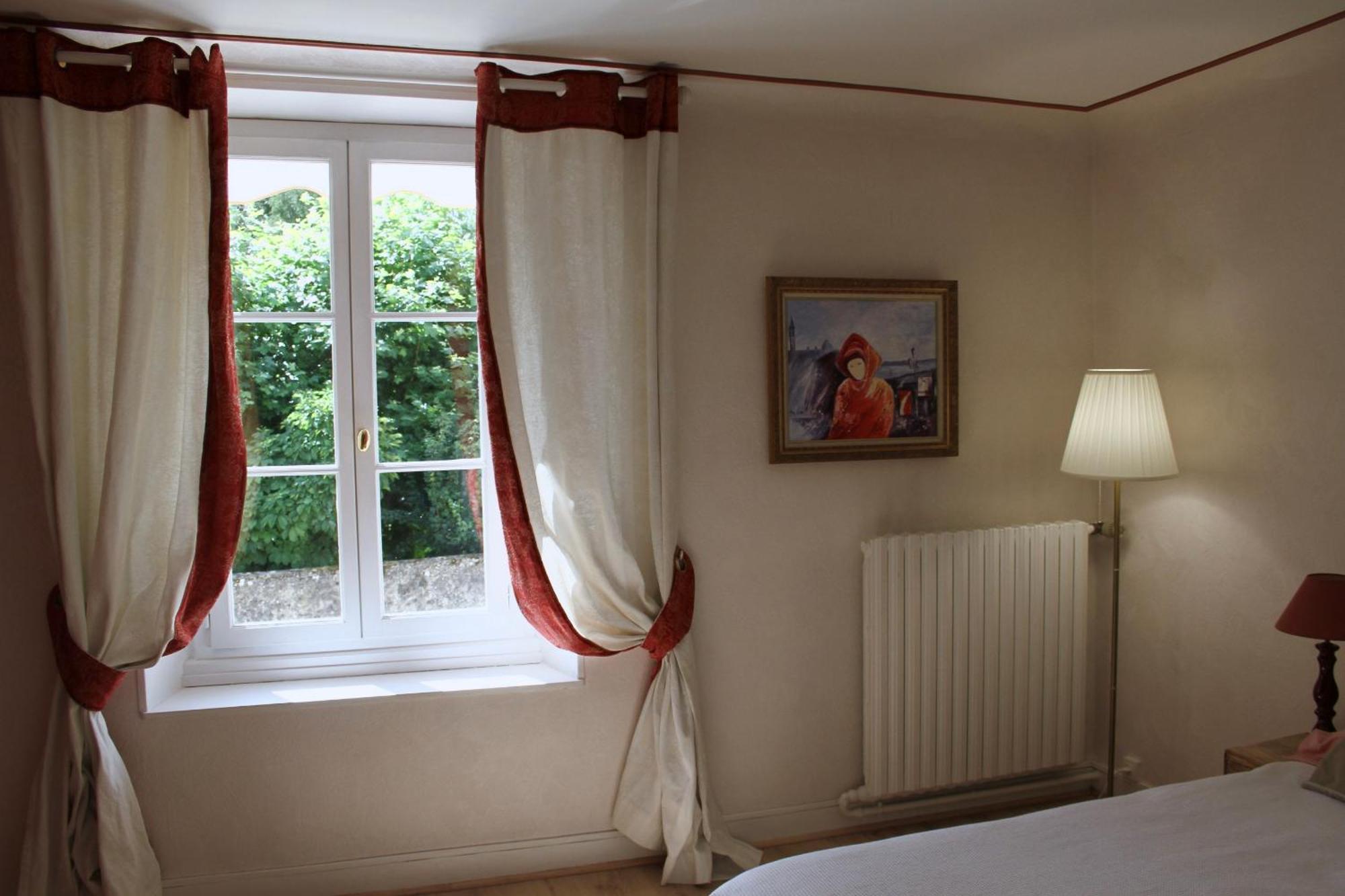Chambres A La Maison Hermitage Aincourt 外观 照片