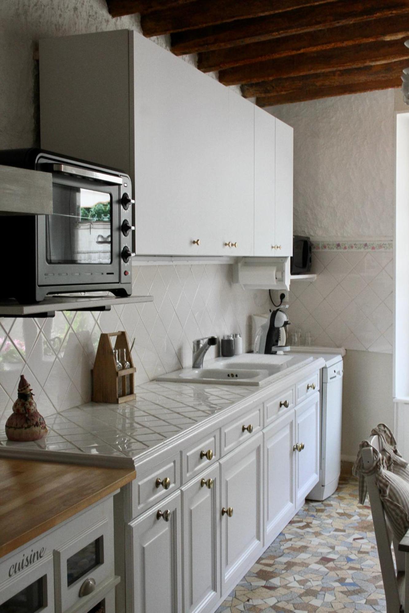 Chambres A La Maison Hermitage Aincourt 外观 照片