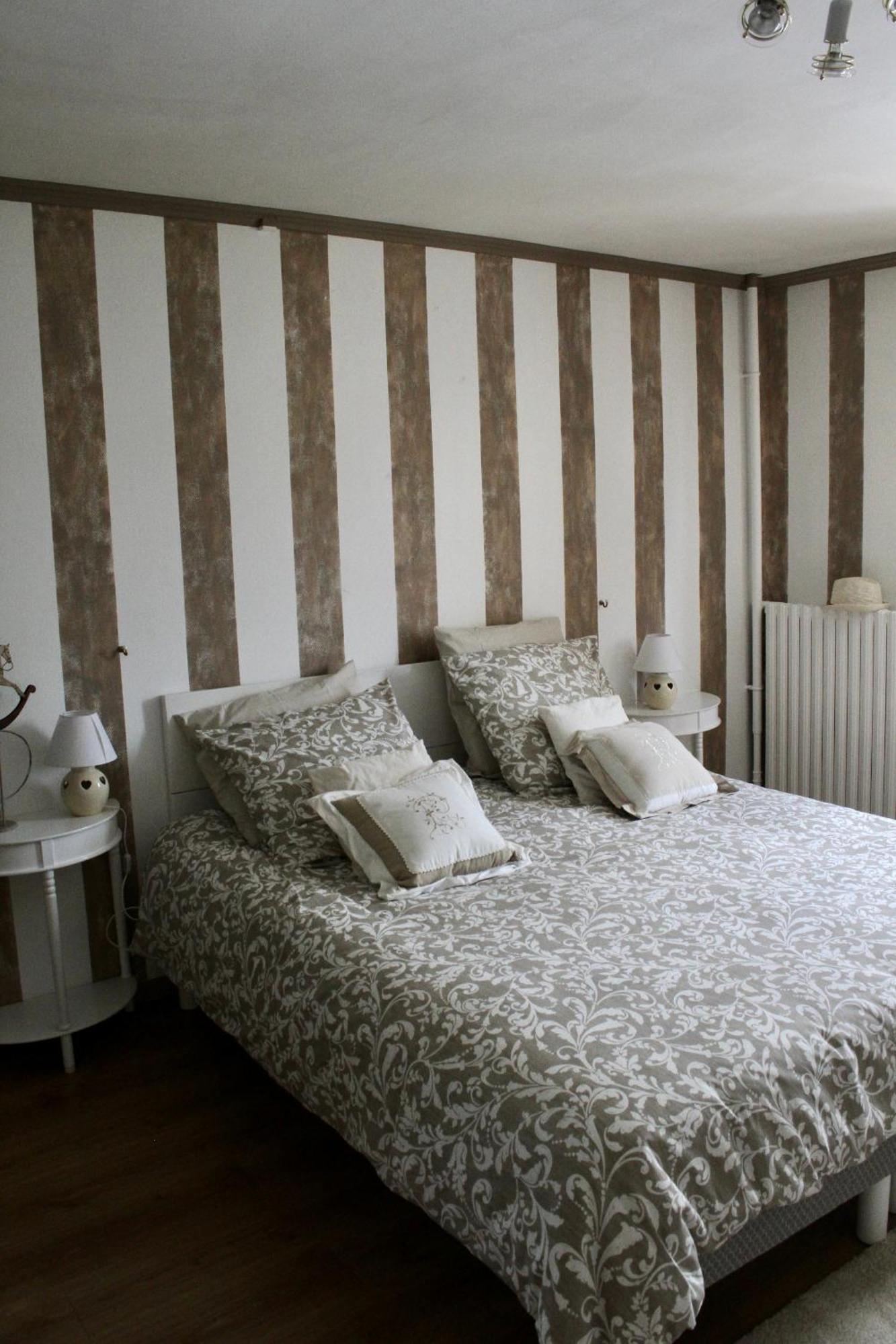 Chambres A La Maison Hermitage Aincourt 外观 照片